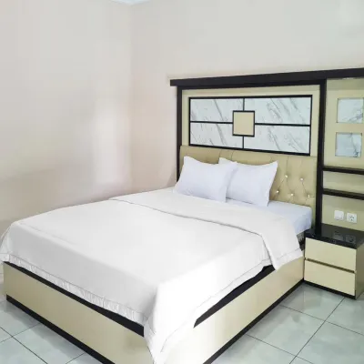 RedDoorz @ Jalan Nyai Enat Sampit Hotel dekat Serba Harga Murah Sampit