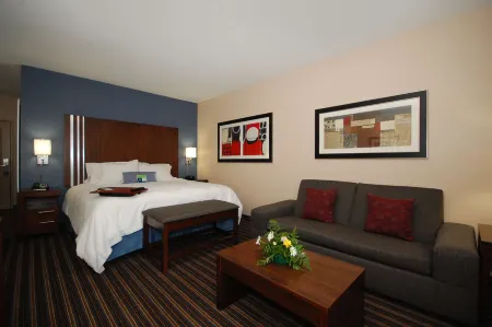 Hampton Inn Jackson/Flowood (Airport Area) Отели рядом с достопримечательностью «FRC-Flowood Remote Control Indoor Park»