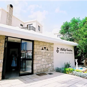 Hilltop Gardens Hotel Apartments