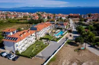 Lagaria Apartments - Pools