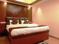 The Lake Hotel Hotels near CGCRI