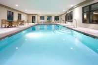 Holiday Inn Express & Suites Lander