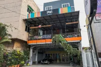 Sans Hotel Cemara Asri Medan Hotel dekat Maha Vihara Maitreya