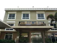 Jhoanie Hotel Hotels in Tomohon