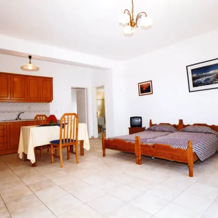 Afrodite Hotel Apartments