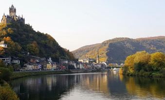 Burg-Hotel & Hostel Cochem