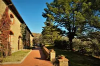 Agriturismo Antico Borgo Poggitazzi Hotels in Montevarchi