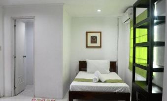 Hotel Lola Natividad