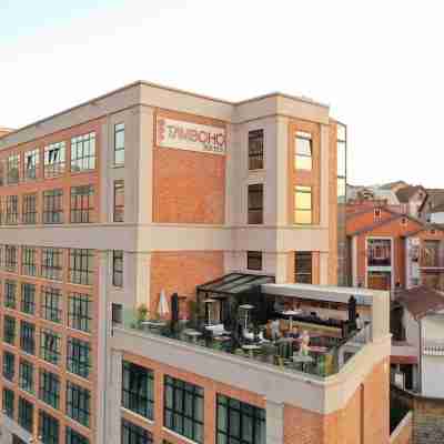 Radisson Serviced Apartments Antananarivo City Centre Hotel Exterior