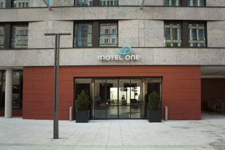 Motel One Stuttgart-Mitte
