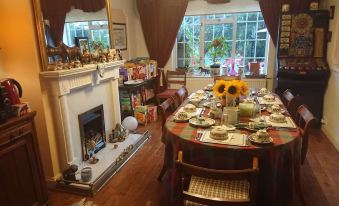 Hayleaze Bed & Breakfast - Housity