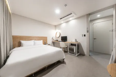 Anyang Beomgye Hotel Box Отели рядом с достопримечательностью «ANYANG UNIVERSITY ANYANG CAMPUS»