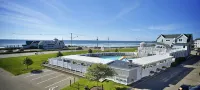 Anchorage Inn and Resort Hotels in York Beach