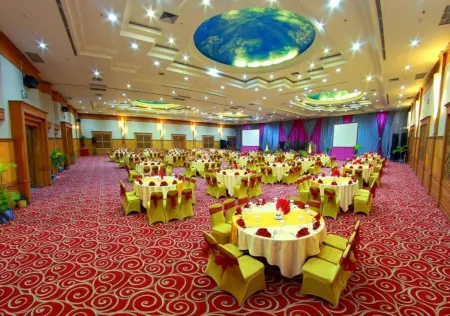 Rocky Plaza Hotel Padang