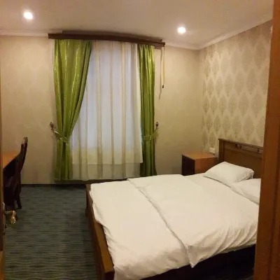 Semerana Riverside Hotel and Restaurant