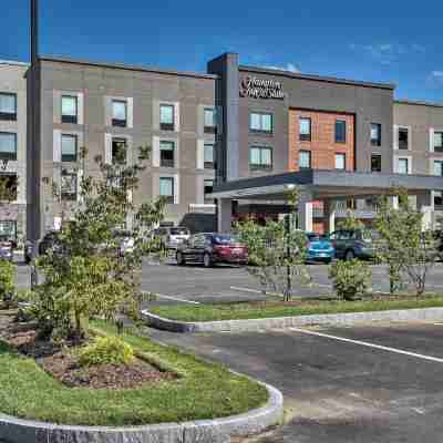 Hampton Inn & Suites by Hilton Keene Hotel Exterior