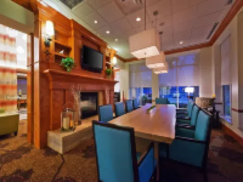 西門羅希爾頓花園酒店 西門羅酒店