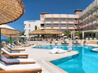 Hotel Carina - piscina