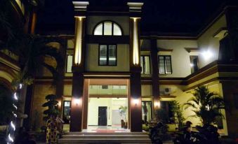 Hotel Grand Mahkota Lamongan
