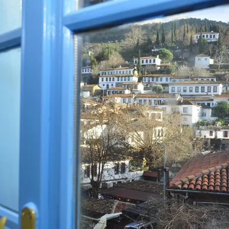 Kirkinca Hotel