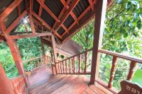 Loy Chalet Resort - Parking