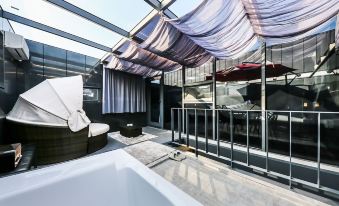 Jecheon Case Hotel