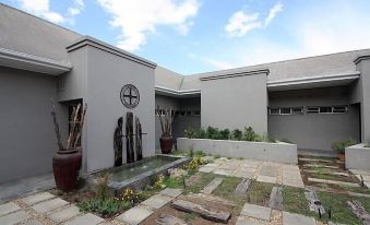 Angora Lodge