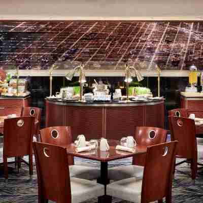 Hilton Chicago O'Hare Airport Dining/Meeting Rooms