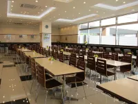 Toyoko Inn Shin-fuji-eki Minami-guchi Hotels in Fuji