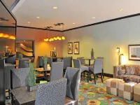 La Quinta Inn & Suites by Wyndham Dallas Grand Prairie South - breakfast