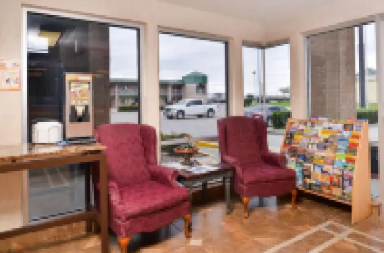 슈퍼 8 바이 윈덤 세구인