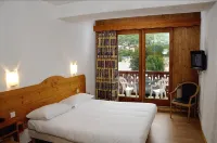 Hotel les Chalets - ที่มีสปา