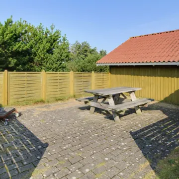 "Eline" - 1.5km from the Sea