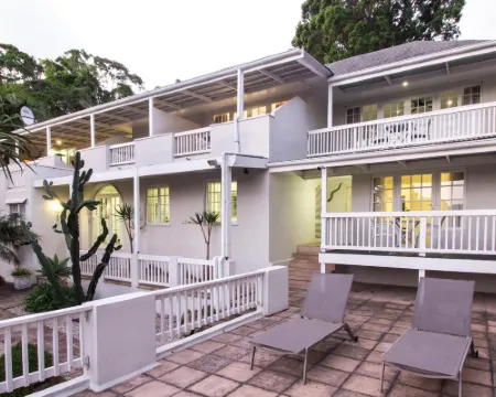 サウス  ヴィラ ゲストハウス & ガーデン クニスナのホテル