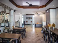 The Moon Night Ao Nang Hotel