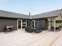 "Rathulf" - 500m from the Sea