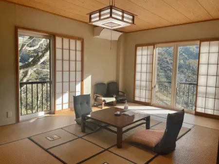 Sakamaki Onsen Kawatsuya Отели рядом со станцией JR Tsunan station