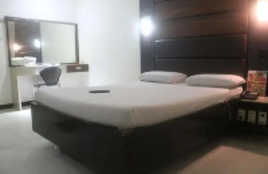 Halina Drive Inn Hotel - Pasay Hotels near Cuneta Astrodome