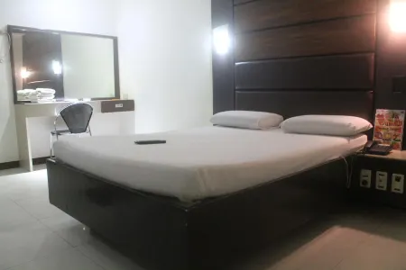 Halina Drive Inn Hotel - Pasay