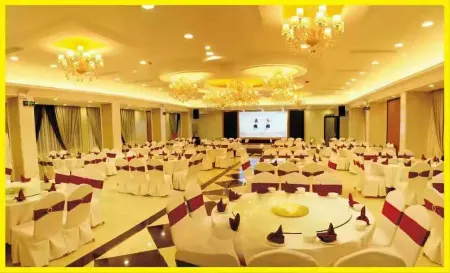 Dazhou Huazhou Hotel (City Center Plaza Dayi Middle School) Отели в г. Дачжоу