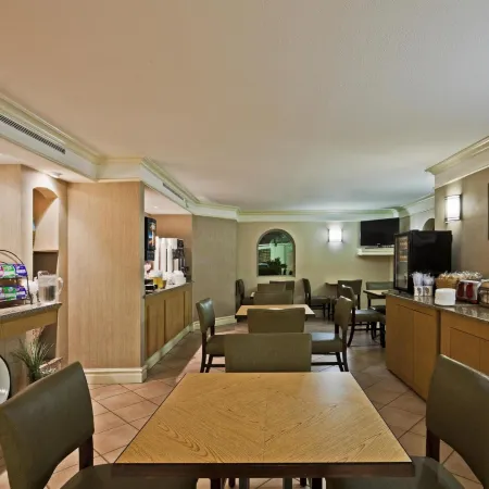 La Quinta Inn Tampa Airport Stadium Westshore