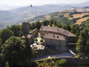 Castello di Petroia Dimora d'Epoca