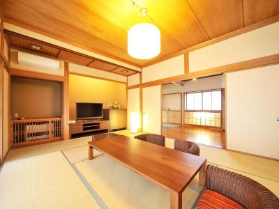 デラックス ツインルーム 美食と自家源泉を愉しむ静寂の宿　秘湯・鷹ノ巣温泉　鷹の巣館の写真