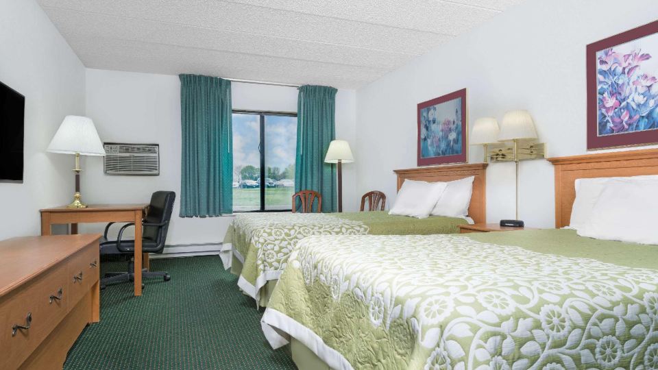 Days Inn by Wyndham St Cloud