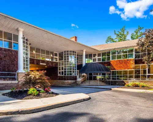 Best Western Plus the Inn  Suites at the Falls Hotels in Red Oaks Mill
