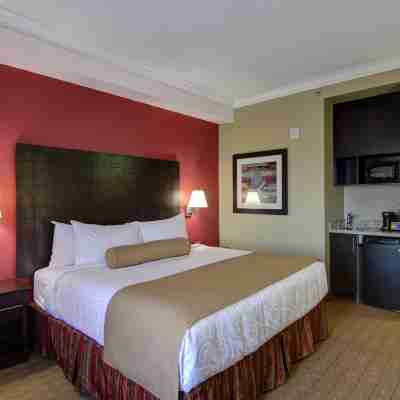 Best Western Plus Bowmanville Rooms