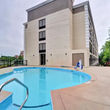 Best Western Plus Hanes Mall Hotel