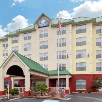Days Inn & Suites by Wyndham Tucker/Northlake