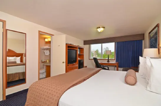 瓦代茲港貝斯特韋斯特酒店