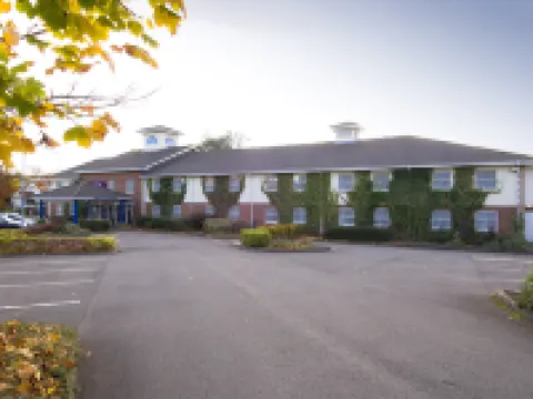 拉格比北（紐博得）普瑞米爾酒店 拉格比酒店